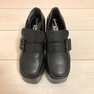 (미사용 새상품) 통굽 로퍼 (22.5cm)