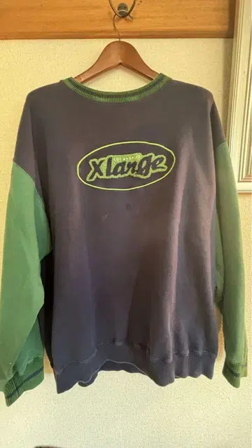 XLARGE 네이비/그린 맨투맨 XL