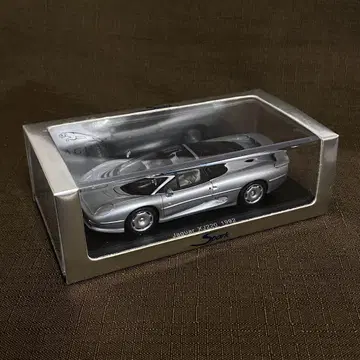 스파크 1/43 재규어 XJ220 1992