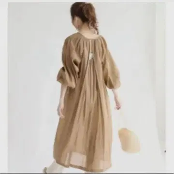 스픽 앤 스팬 백 턱 오픈 드레스  루즈핏  롱  겉옷