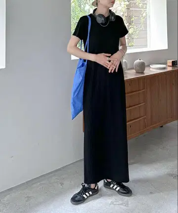 feepur 컷 리브 하프 슬리브 원피스