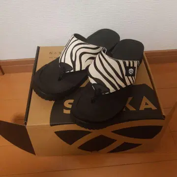 SHAKA 제브라 패턴 플립플랍 SANDAL