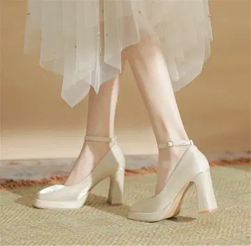 브라이덜 신발 9cm 힐 걷기 편한 24cm 와이드 힐 결혼식