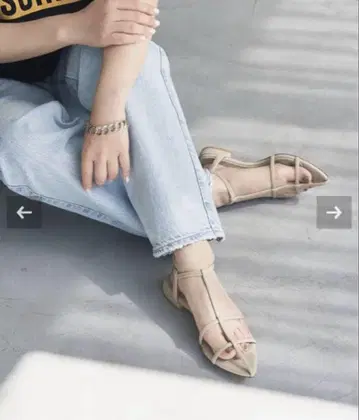 LE TALON 포인트 더블 T 스트랩 샌들 미사용 새상품