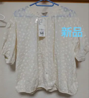 사만사 모스모스 SM2 시어 자수 블라우스 아이보리 셔츠 반팔