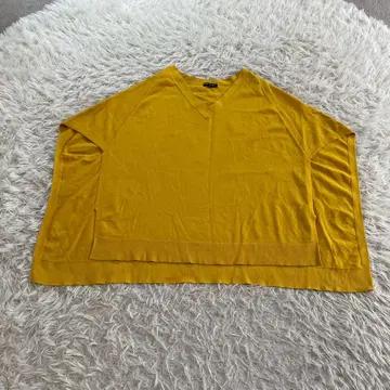 INDIVI V넥 슬리브리스 탑