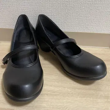 펌프스 리게타 R1805 BLK 25.0 블랙 스트랩 포함