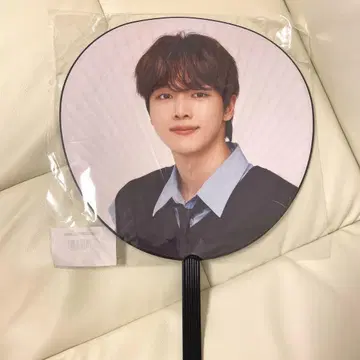 RIIZE 성찬 부채 홀츠