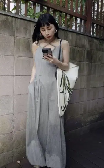 AMERI 아메리빈티지 CROSS JACQUARD ROMPERS
