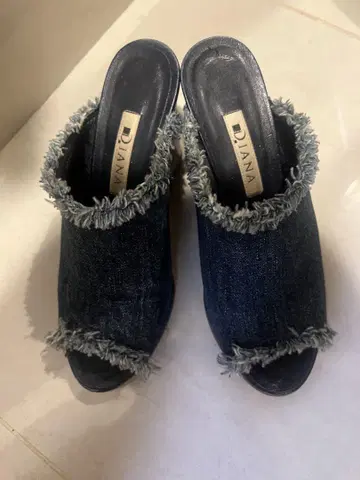 DIANA 데님 프린지 뮬 S
