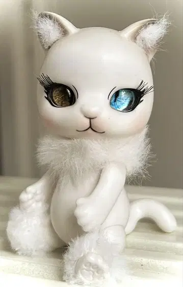 화이트 고양이 커스텀 인형 (퍼 포함)