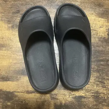 푸마 샌들