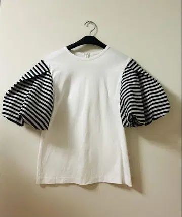 보더스 앳 발코니 PUFF SLEEVE TEE 화이트 36