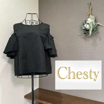 Chesty 체스티 오픈 숄더 블라우스