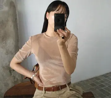 시어 벨루어 파워 숄더 톱 / 클레인