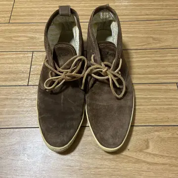 브라운 스웨이드 처카 부츠
