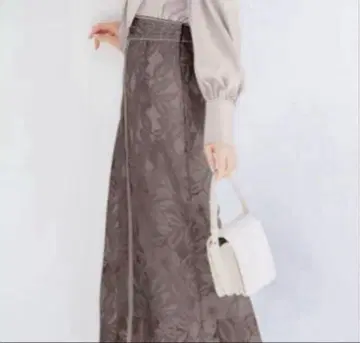 GRL 꽃무늬 레이스 백 슬릿 타이트 스커트