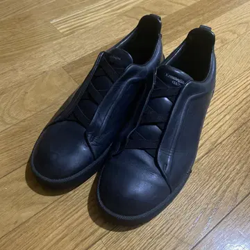 블랙 가죽 슬립온 스니커즈 제냐