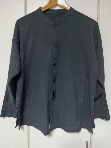 [젠 선생님의 평상복] 오픈 카라 셔츠, 긴팔, 얇은 원단, 블랙