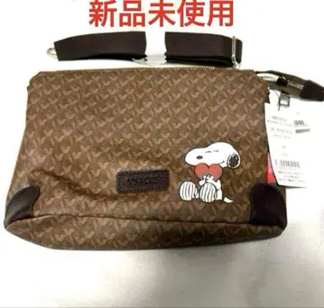 새상품 PEANUTS SNOOPY 스누피 이자크 Y'saccs