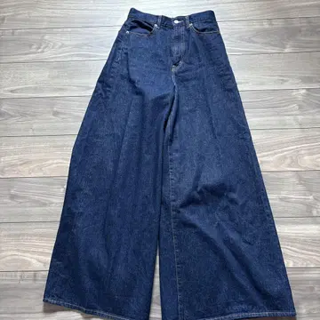 CLANE 다크 블루 와이드 레그 데님 사이즈 2