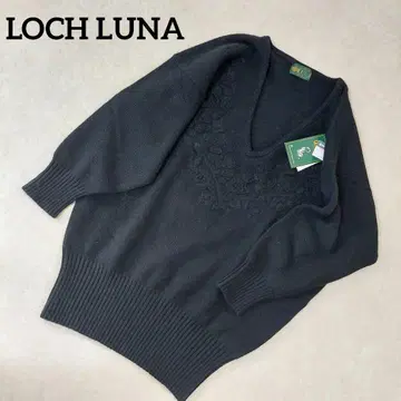 택 포함 새상품 LOCH LUNA 캐시미어 100% 자수 V넥 니트 블랙