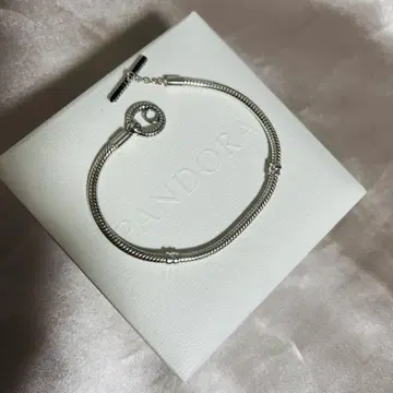 새상품급 판도라 MOMENTS T-BAR SNAKE CHAIN 팔찌