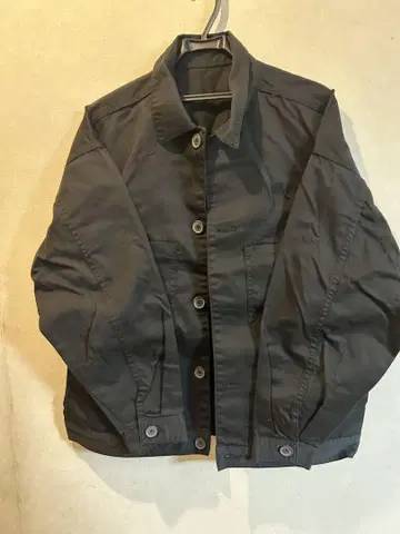 블랙 점퍼 L 사이즈 GU