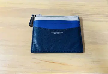 마크제이콥스 프래그먼트 케이스 네이비