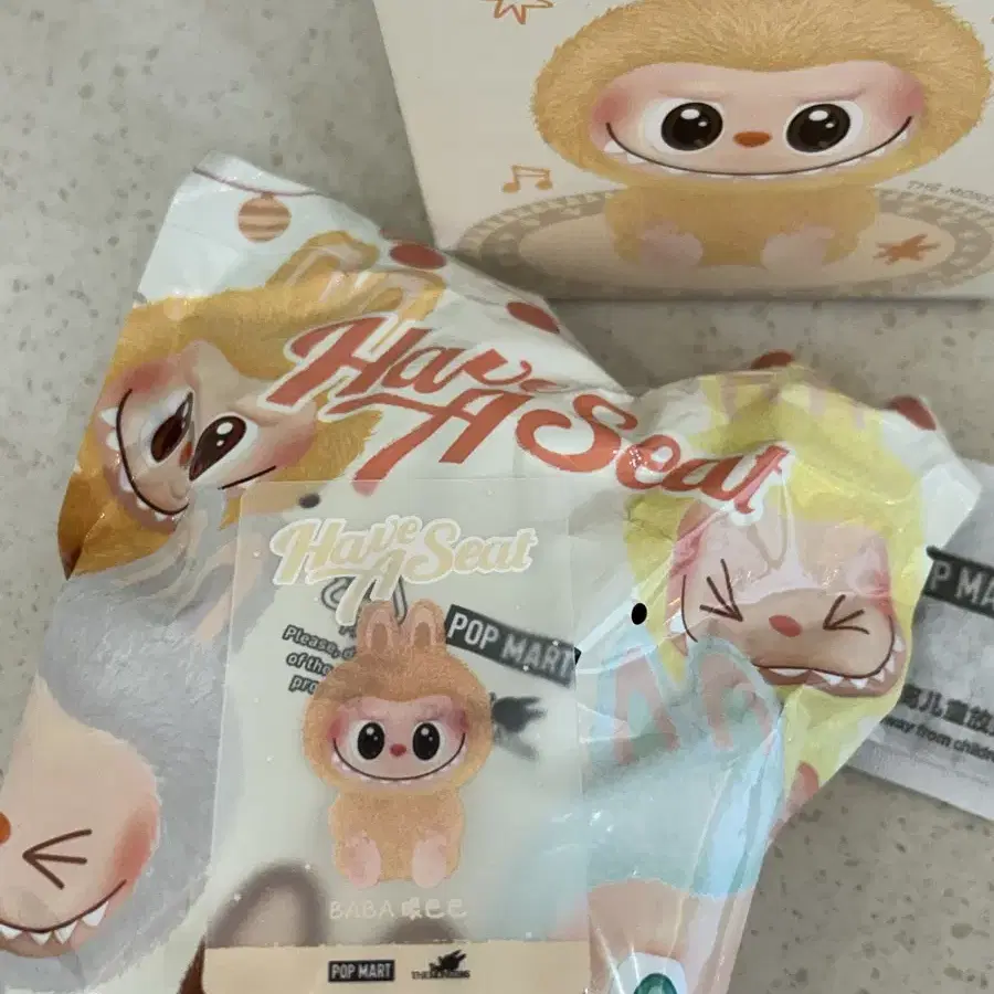 キーホルダー・キーリング LABUBU LET'S PLAY TOGETHER DOLL SERIES DADA KEYRING Quick sale) Labubu Let's Play Together Dada Doll Keyring wts