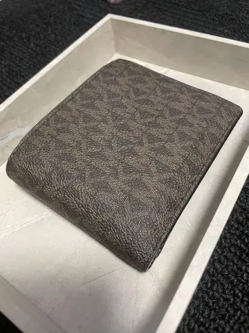 MICHEAL KORS 지갑