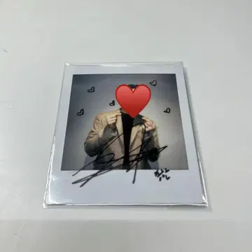 WEi 동한 친필 사인 폴라로이드