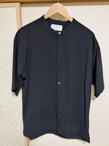 UNITED TOKYO 노카라 셔츠 블랙