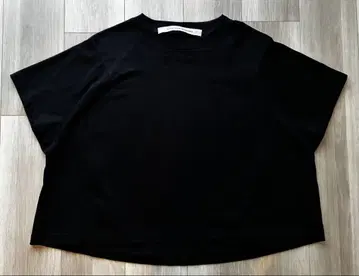 블랙 코튼 티셔츠 일본제