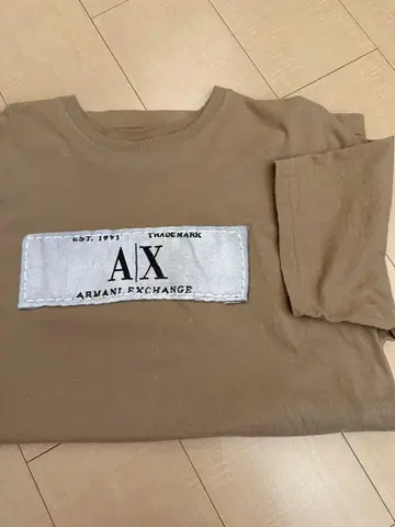 ARMANI EXCHANGE 베이지 티셔츠 반팔