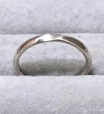 THE KISS 자키스 SILVER 반지 16호 하자품 C2201