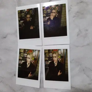 MEJIBRAY 철자 폴라로이드