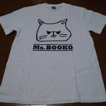 Ms.OOJA 굿즈 티셔츠