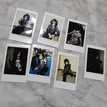 MEJIBRAY 철자 폴라로이드