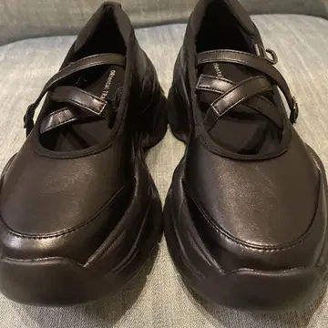 통굽 멜리 제인 블랙 23cm M 오리엔탈 트래픽