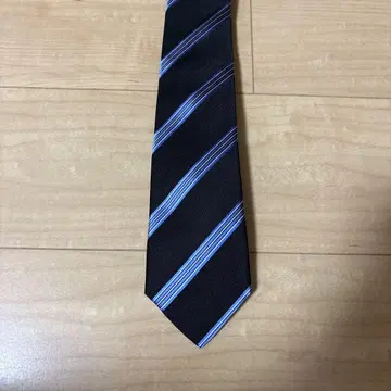 미사용 폴 스미스 스트라이프 디자인 실크 넥타이