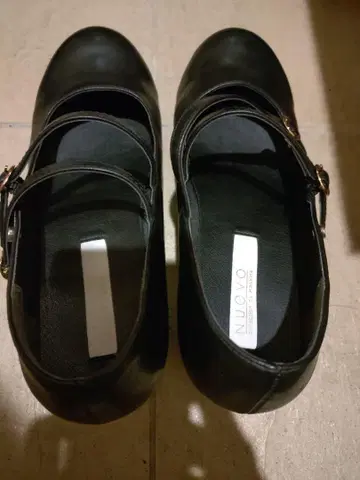 NUOVO 블랙 하이힐 스트랩 포함