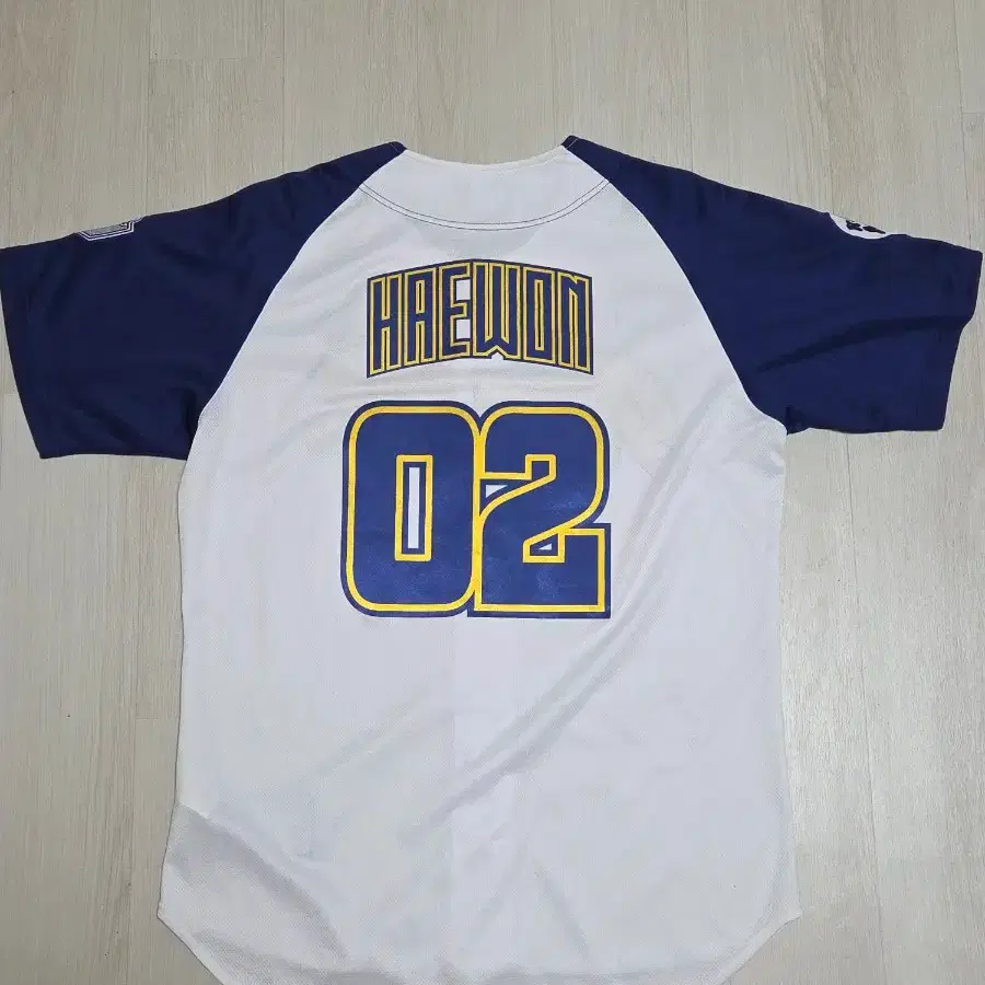 NMIXX | 엔믹스 Nmixx Haewon Baseball Uniform (No Poca) #엔믹스