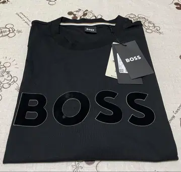 HUGO BOSS 미사용 새상품 남성용 티셔츠 2XL 택 포함