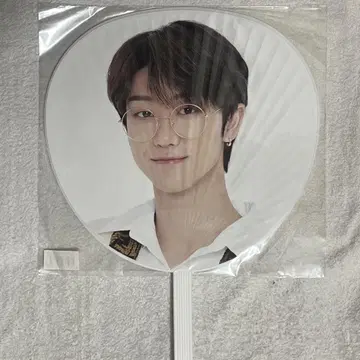 세븐틴 민하오 부채