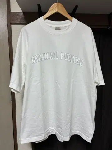 SEDAN ALL PURPOSE 티셔츠 25SS 아치 로고