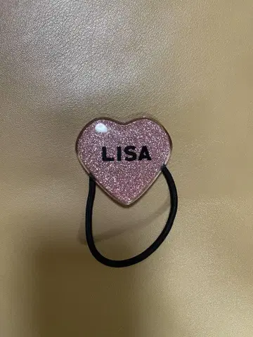 BLACKPINK LISA 하트 모양 헤어 밴드 핑크