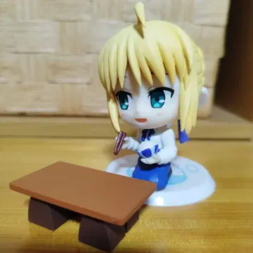 Fate 세이버 피규어