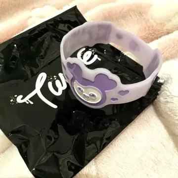 TWICE BABY LOVELYS 축광 랜덤 러버 밴드 사나