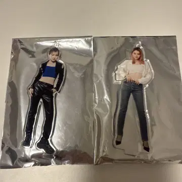 GENIC 카네타니 마루코 아크릴 스탠드